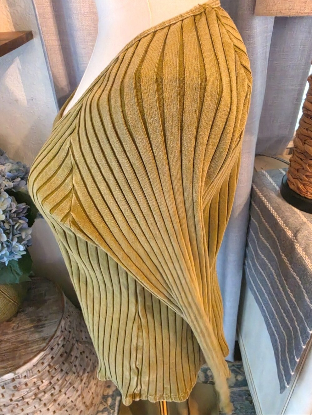 Knox Rose Ribbed Top - Picture 3 of 5